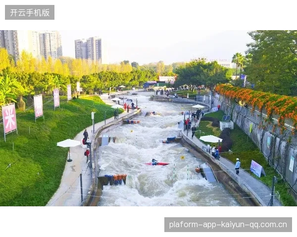 皮划艇激流回旋队训练进入第二阶段，难度持续加码